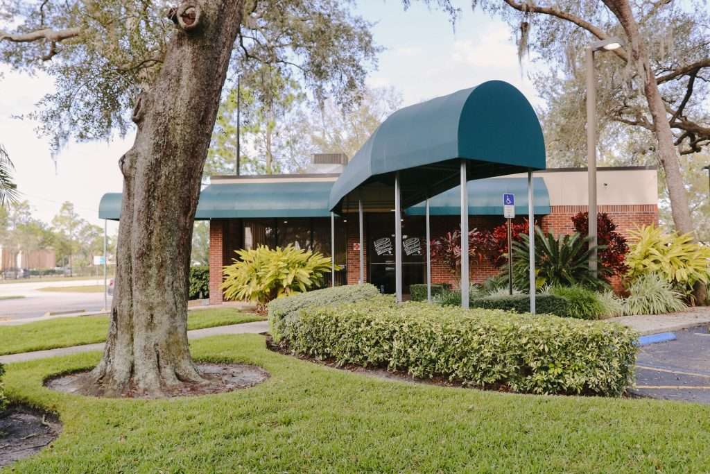 friendly-smiles-dental-care-in-carrollwood-florida